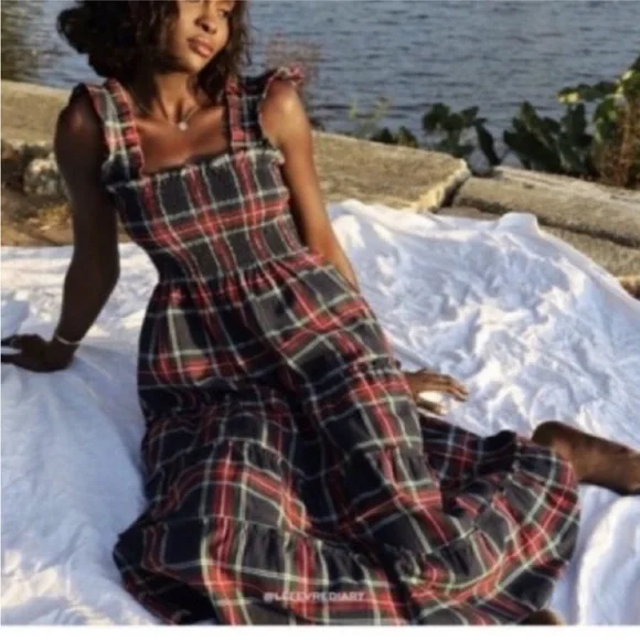 Hill House The Nap Dress Plaid Ruffles Smocked Sz Small - Picture 9 of 9